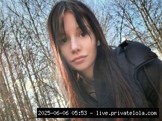 snapshot girl white