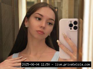 I'm Viviana 18 yo student girl. I like traveling, dancing, studying to