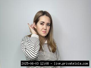 snapshot girl white