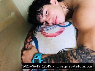 snapshot gay latin