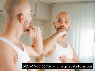 Welcome to my profile! I'm Sven 30-year-old gay guy, standing at 1.80 