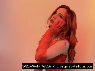 Hi! My name is Taya, I am 22 years old 🙌 In addition to streams, I like 