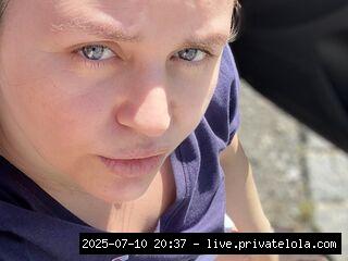 Hallo !                                                                    