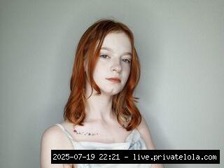 snapshot girl white