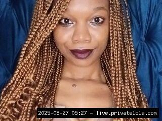 Confident, alluring, and irresistibly tempting 🌹 I specialize in JOI, Fe