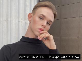 My name is Martin, I'm sweet, funny and sociable, I hope you enjoy wit