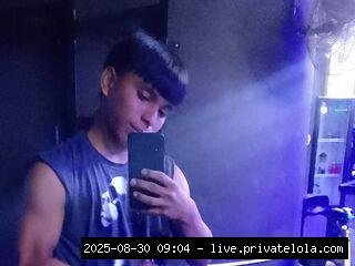Sexy and young Latin boy with 18 years very morbid but shy wing