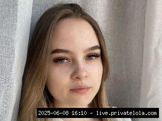My name is Aneta, 18 years old. I have long hair, beautiful green eyes and 