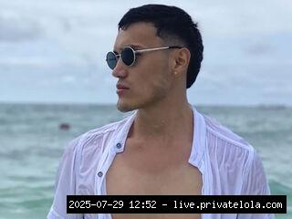 snapshot gay latin