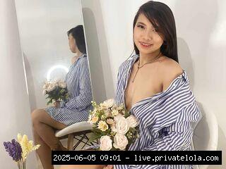 Hello Guys!I'm Aicka,your sweet and naughty asian girl,with me you wil