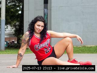 I’m a mature, sensual, free-spirited, and passionate woman—with killer 