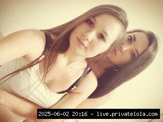 natural tatoo shaved 69 footsex lesbian white