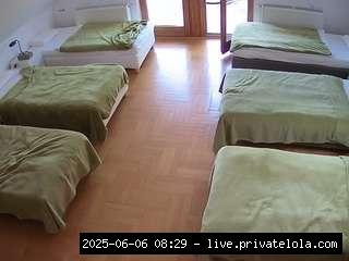 voyeurcam-julmodels-bed-6 chat