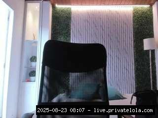 Cum [555 tokens remaining]