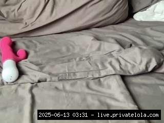 itsBellaAxxx Public Chat Channel