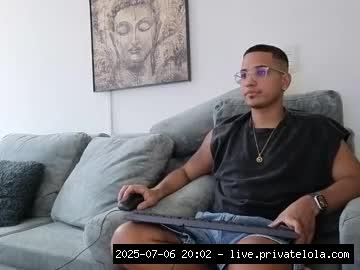 Make me happy :) [550 tokens remaining] #latino #feet #talk  #newmodel